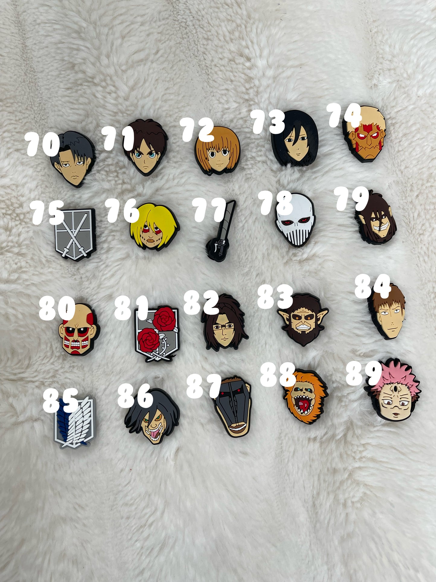 500+ regular croc charms