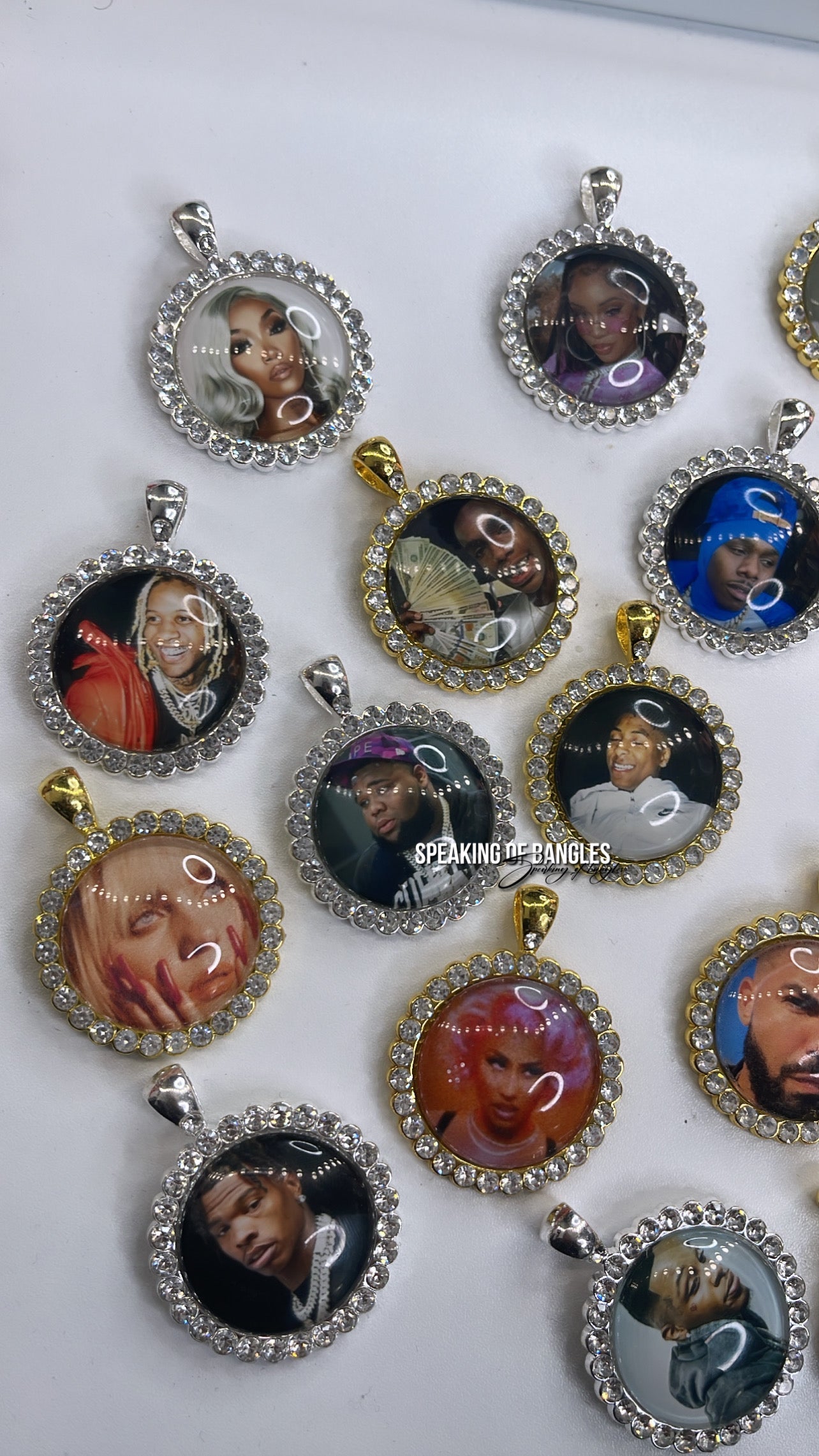10pcs celebrity pendants (gold pendants only)